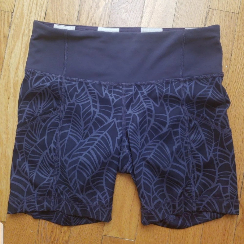 LULULEMON shorts size 4